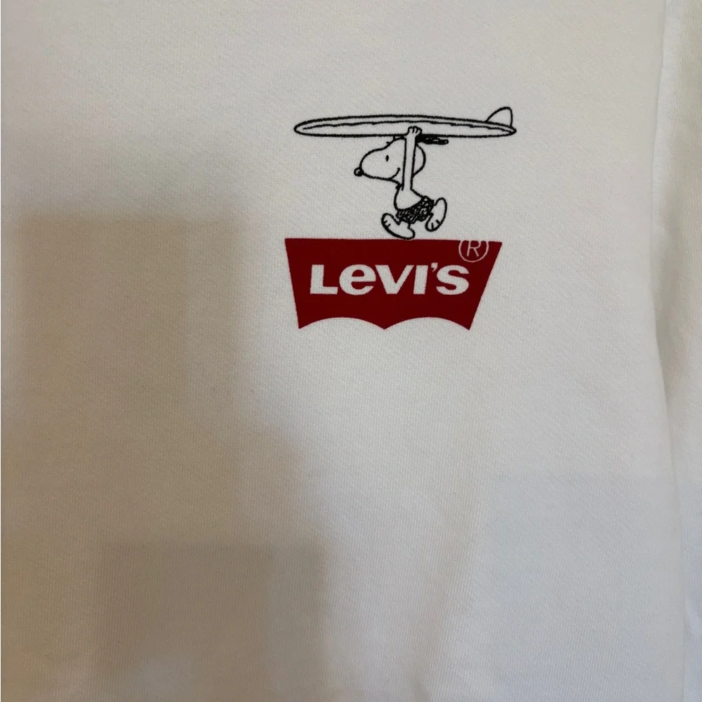 Levi's Snoopy Sweatshirt Size Medium Peanuts‎ Surfboard Beach No Dogs Allowed